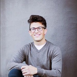 Meet your Posher, Micey